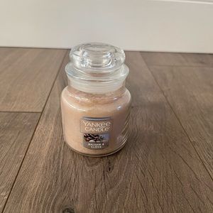 Yankee Candle Small Jar - Balsam & Clove